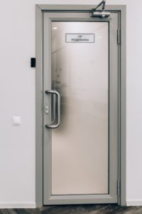 Алюминиевая дверь для ванной GFTD786